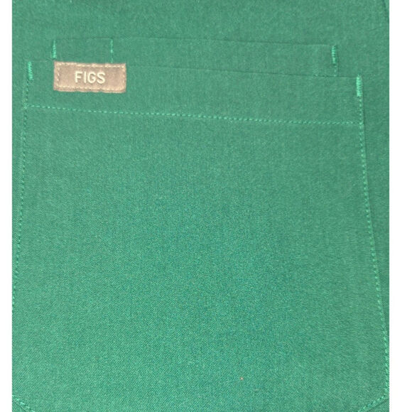 Figs Technical Collection Green Scrub Top Size Medium - Picture 6 of 7